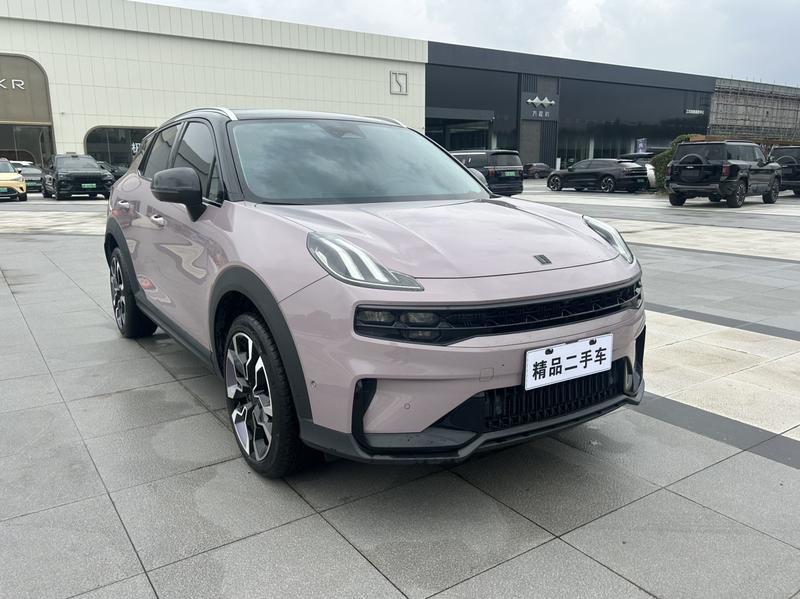 Lynk & Co 06 - фото 2