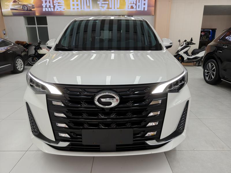 GAC Trumpchi M6 - фото 1