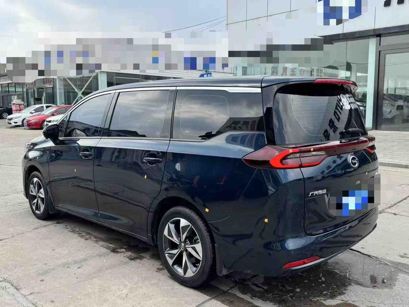 GAC Trumpchi M6 - фото 3
