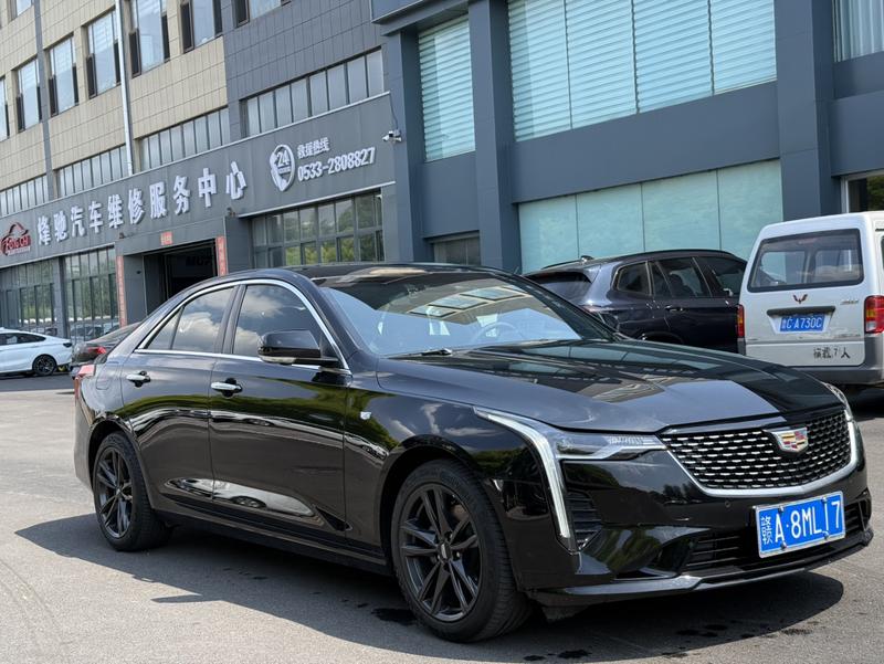 Cadillac CT4 - фото 2