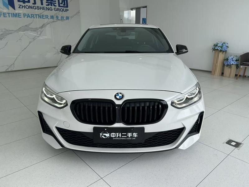 BMW 1 Series - фото 1