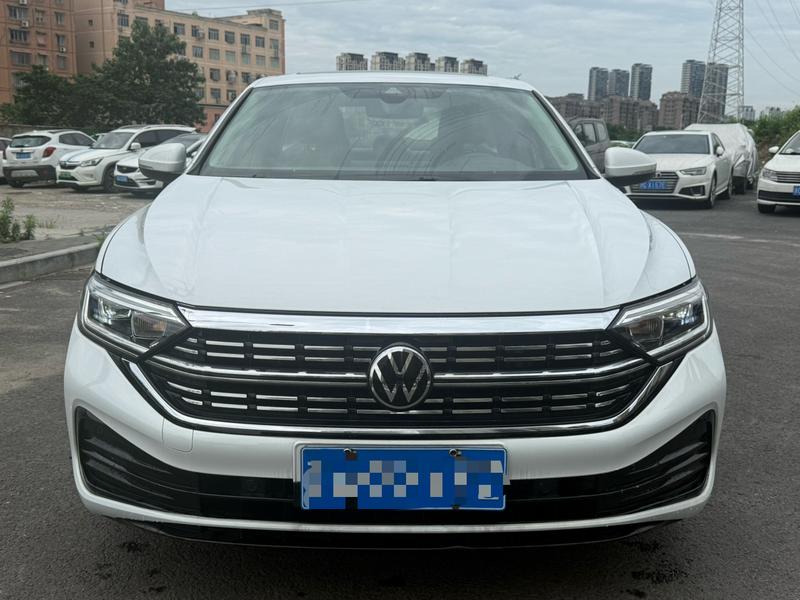 Volkswagen Sagitar - фото 1