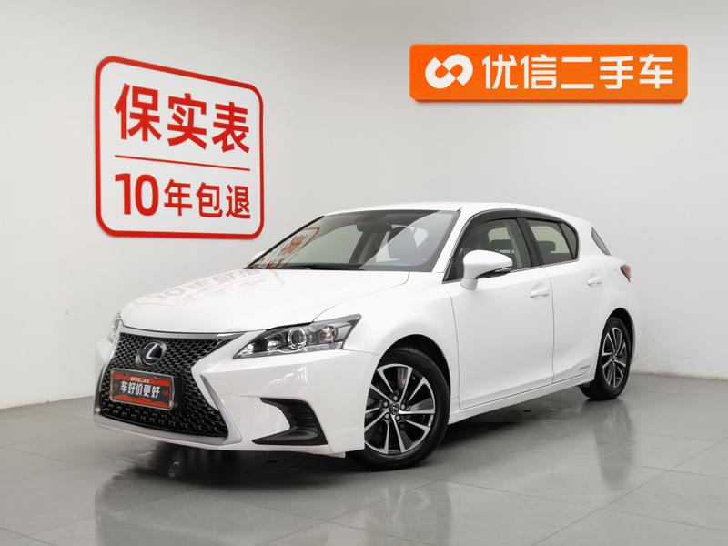 Lexus CT - фото 0
