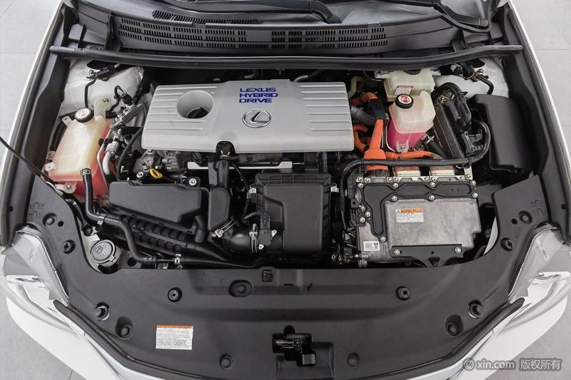 Lexus CT - фото 4