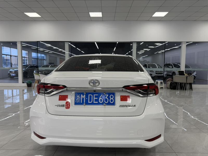 Toyota Corolla - фото 4