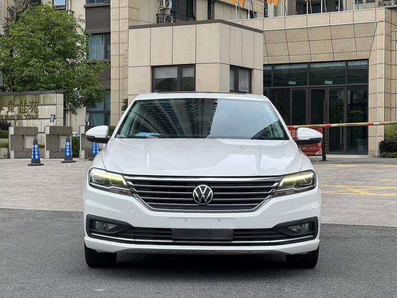 Volkswagen Lavida - фото 1