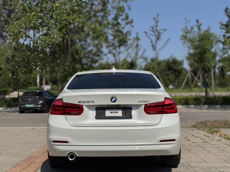 BMW 3 Series - фото 4