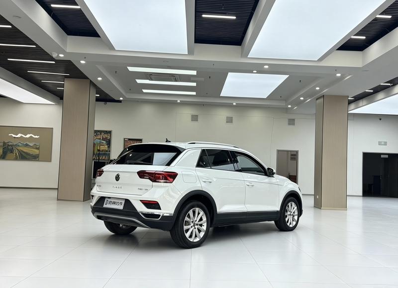 Volkswagen T-Roc - фото 4