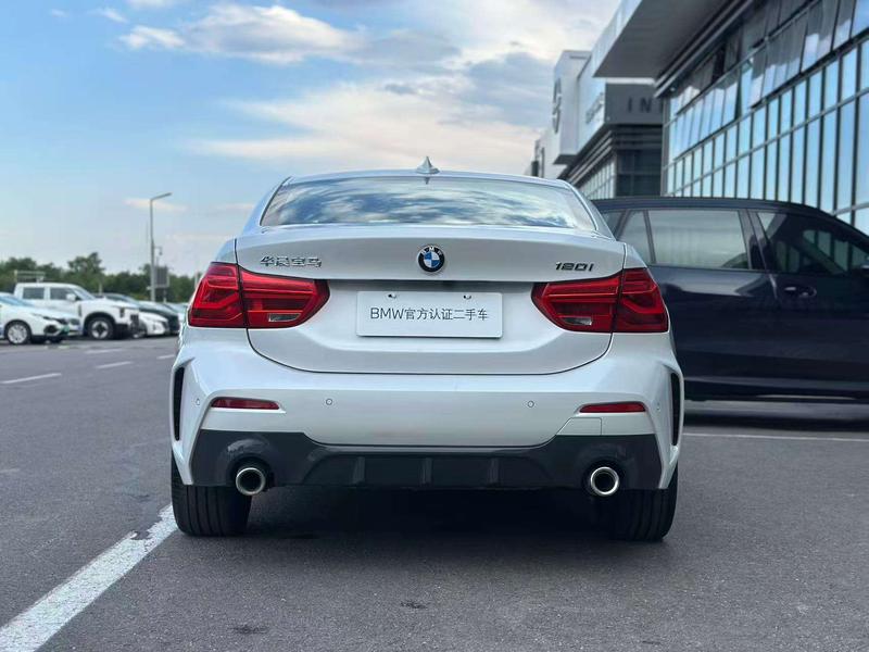 BMW 1 Series - фото 4