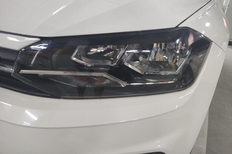 Volkswagen Polo - фото 4
