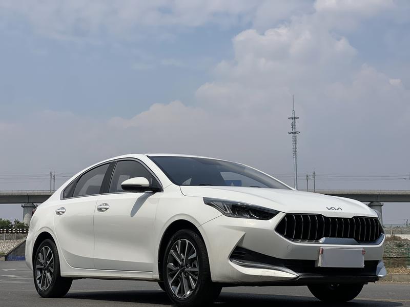 Kia K3 - фото 2