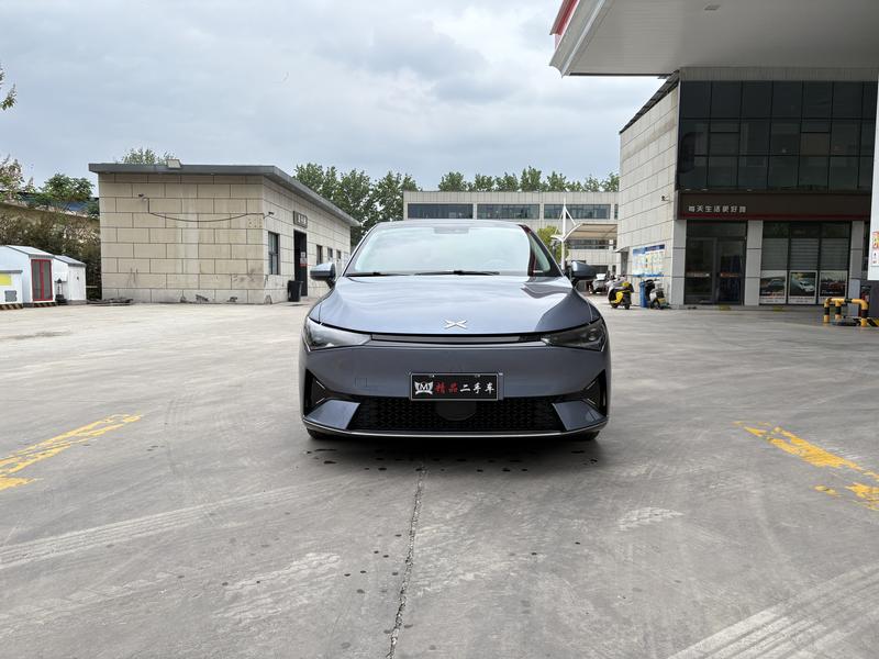 XPeng P5 - фото 1