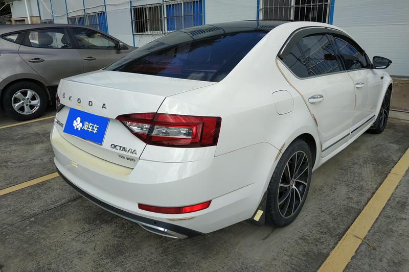 Skoda Octavia - фото 2