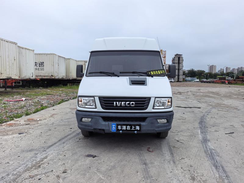 Iveco Daily - фото 1