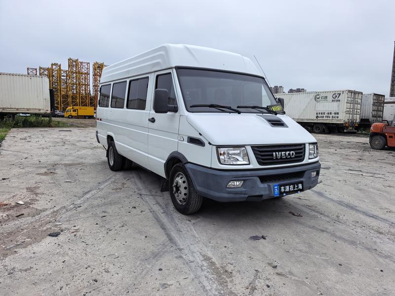 Iveco Daily - фото 2