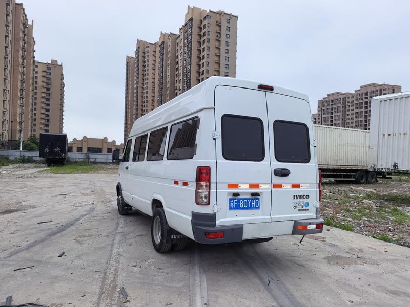 Iveco Daily - фото 3