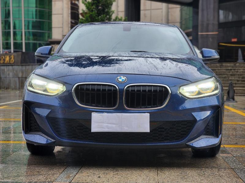 BMW 1 Series - фото 1