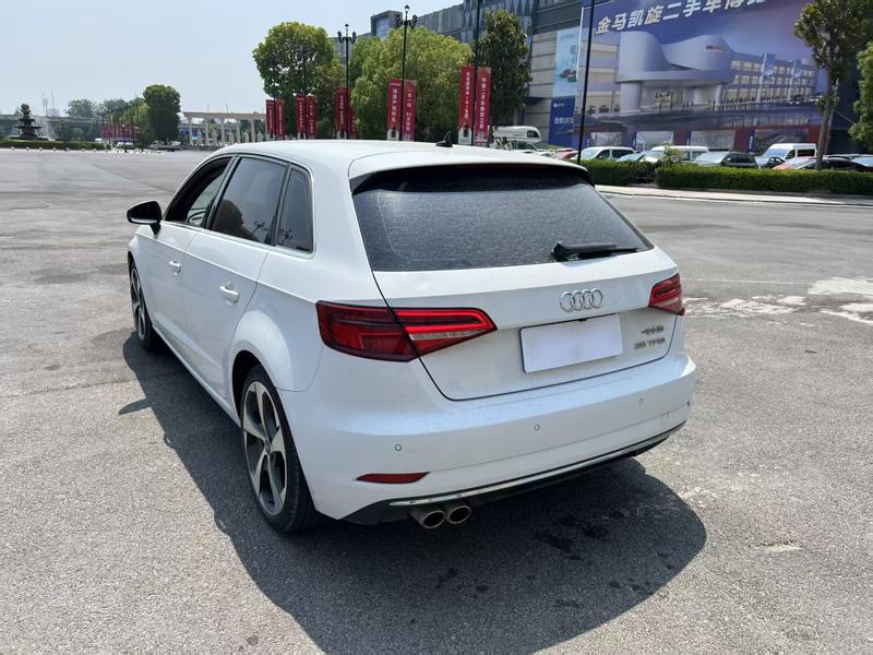 Audi A3 - фото 3