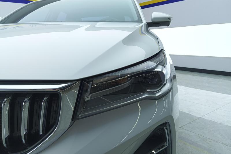 Geely Emgrand - фото 4
