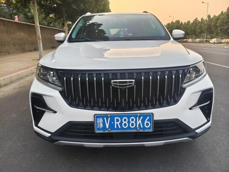Geely X6 - фото 1