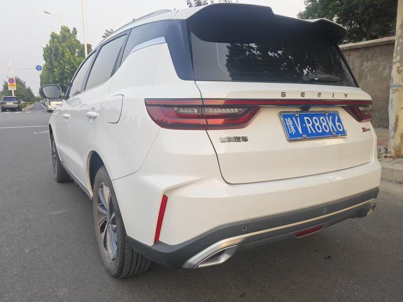 Geely X6 - фото 3
