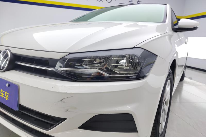 Volkswagen Polo - фото 4