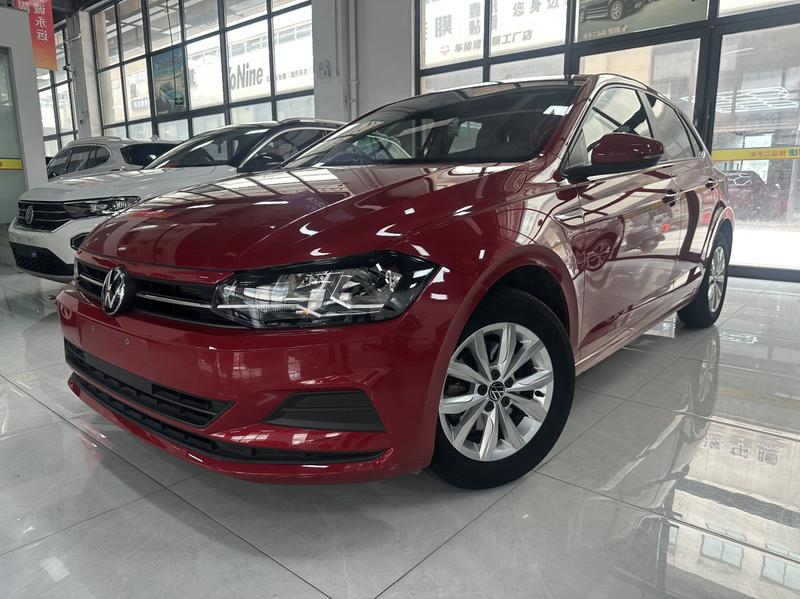 Volkswagen Polo - фото 0