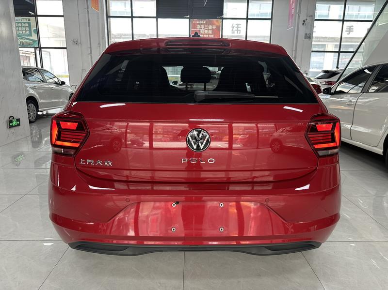 Volkswagen Polo - фото 4