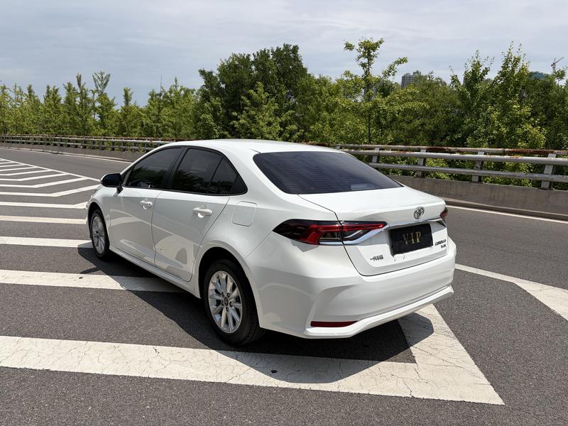 Toyota Corolla - фото 4