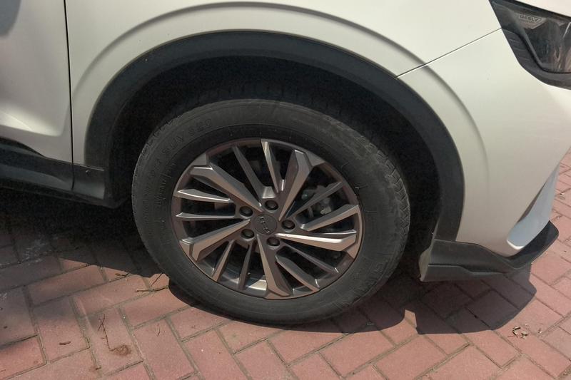 Geely Coolray - фото 3