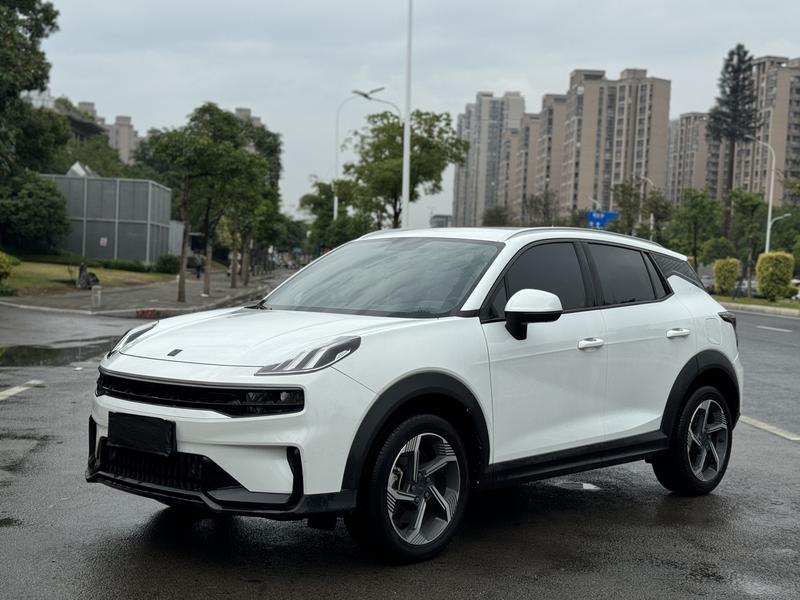Lynk & Co 06 - фото 0