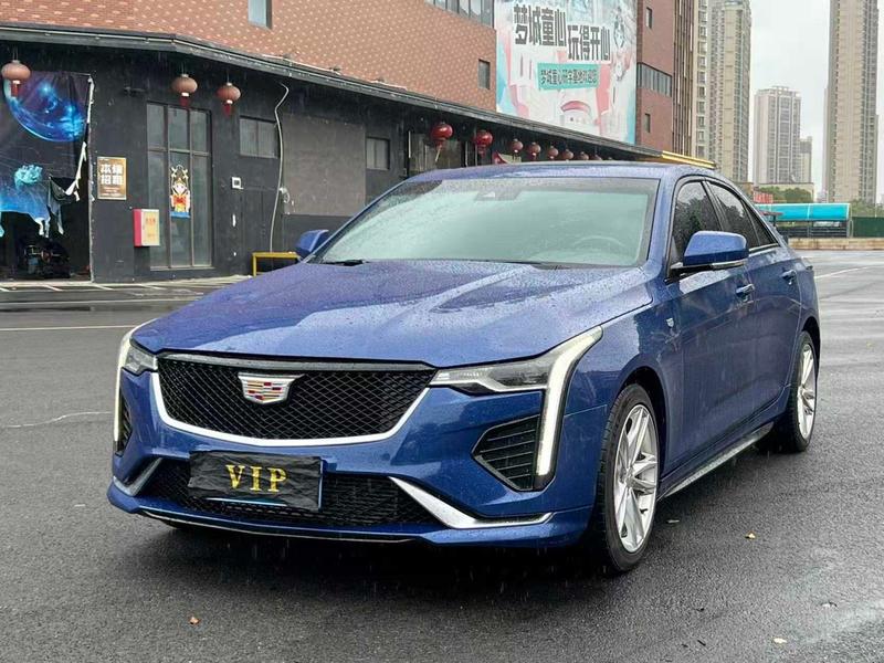 Cadillac CT4 - фото 0