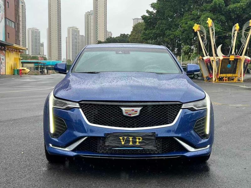 Cadillac CT4 - фото 1