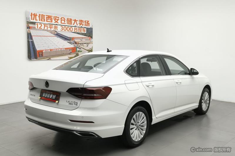 Volkswagen Lavida - фото 3