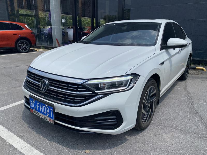 Volkswagen Sagitar - фото 0
