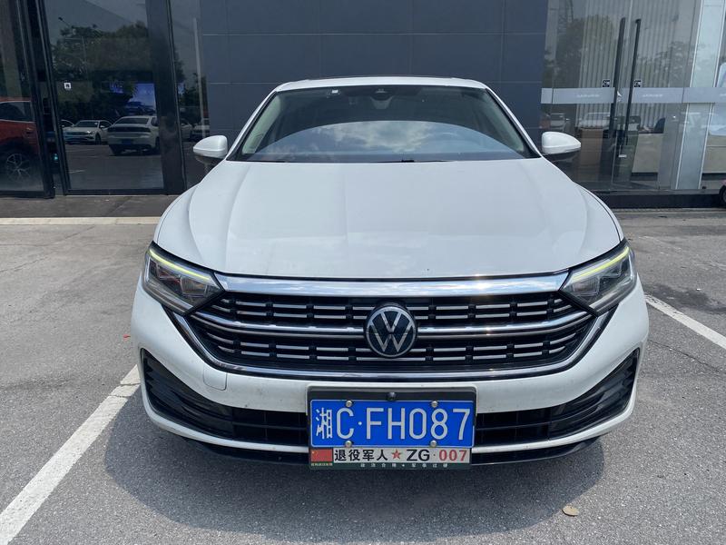 Volkswagen Sagitar - фото 1