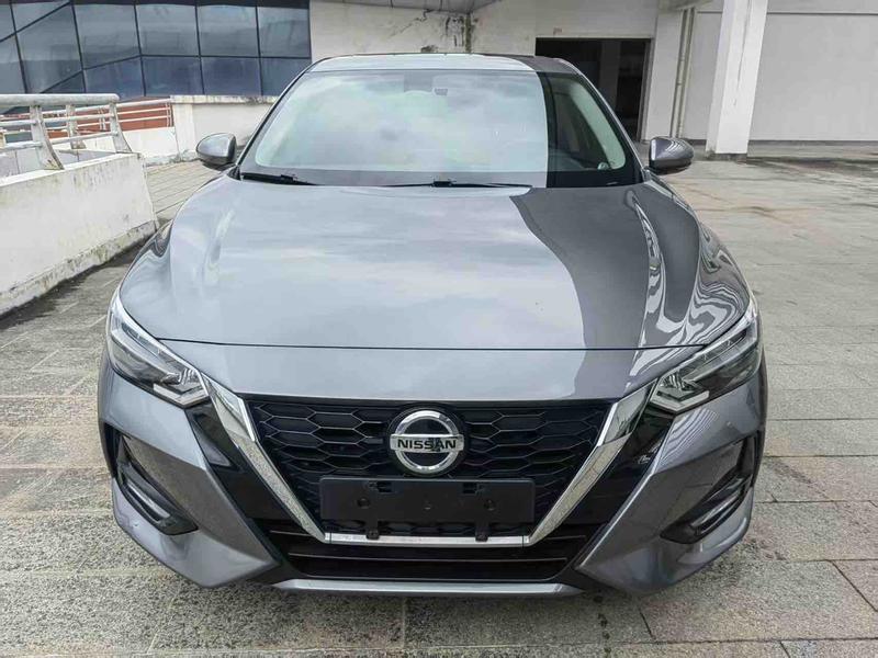 Nissan Sylphy - фото 1