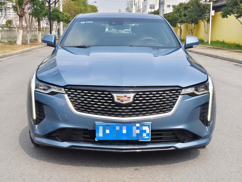 Cadillac CT4 - фото 1