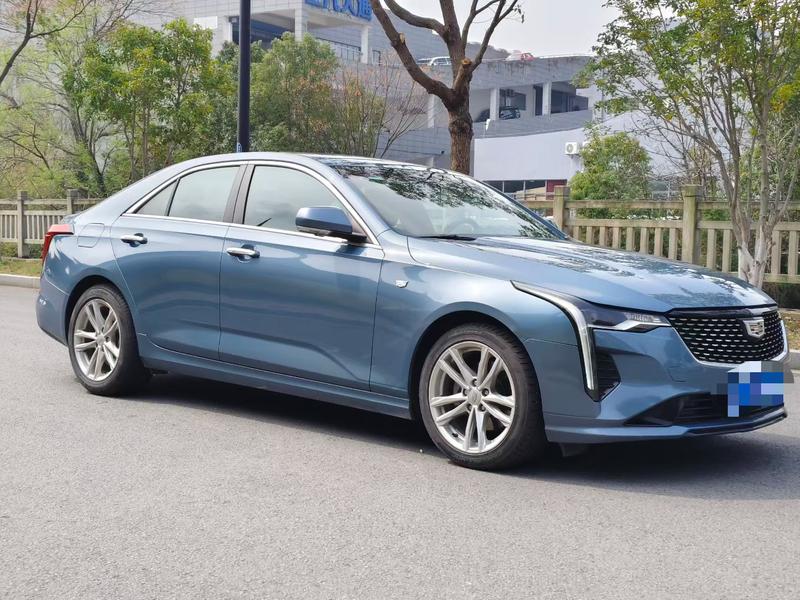 Cadillac CT4 - фото 2