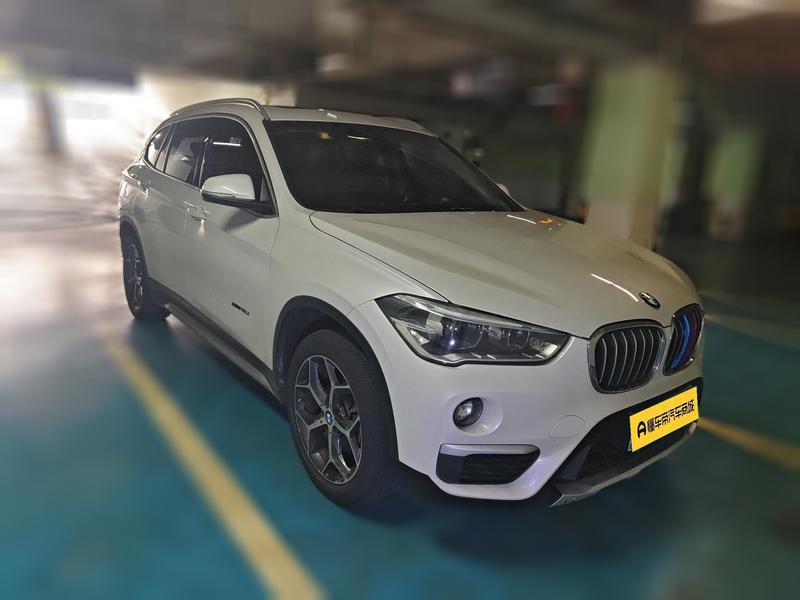 BMW X1 - фото 2