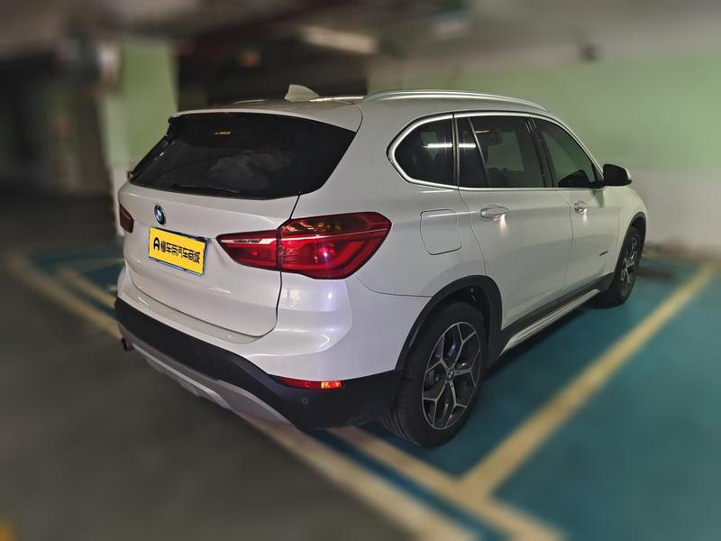 BMW X1 - фото 3