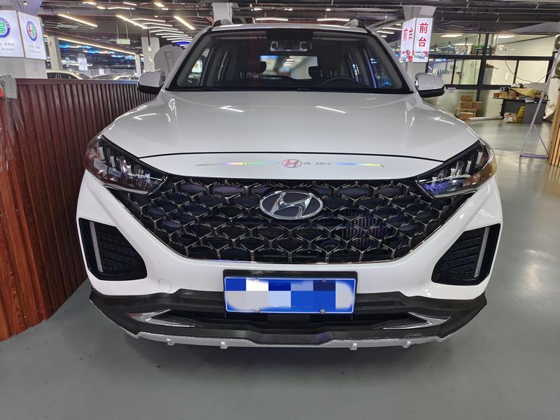 Hyundai ix35 - фото 1