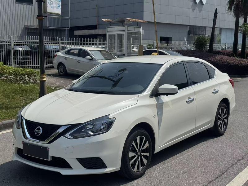 Nissan Sylphy - фото 0