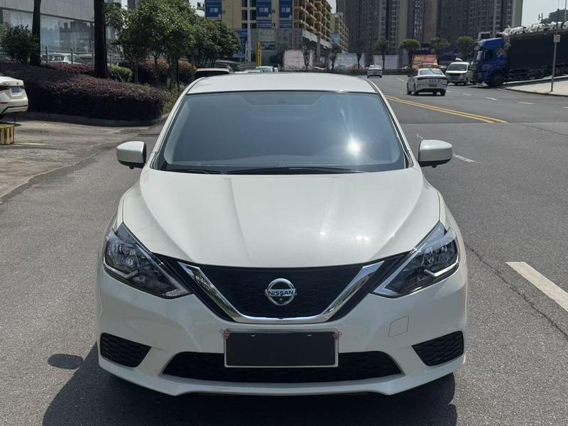 Nissan Sylphy - фото 1