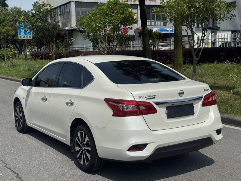 Nissan Sylphy - фото 3