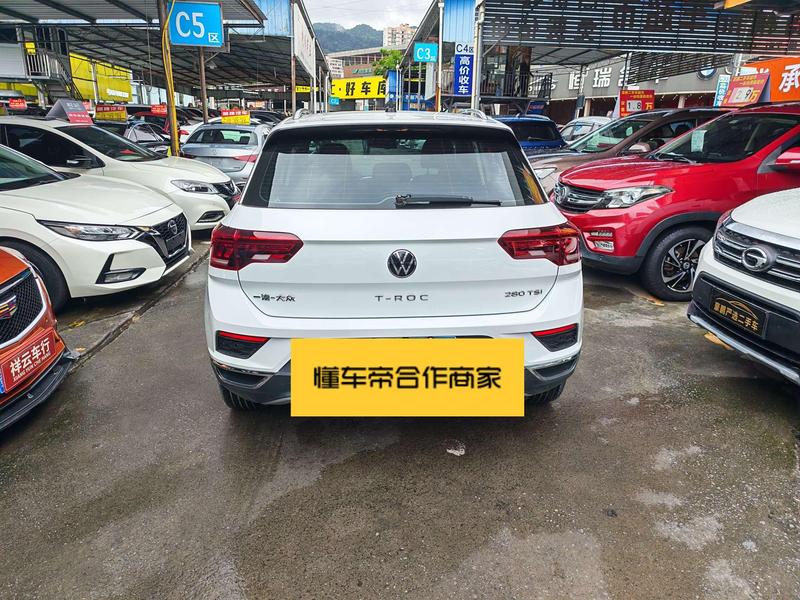 Volkswagen T-Roc - фото 3