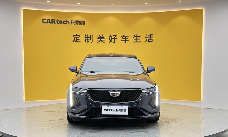 Cadillac CT4 - фото 1