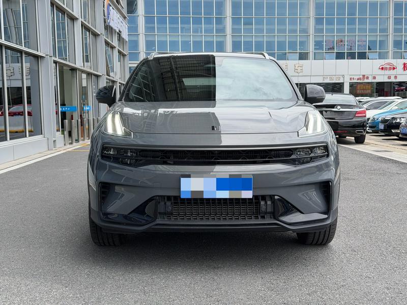 Lynk & Co 06 - фото 1