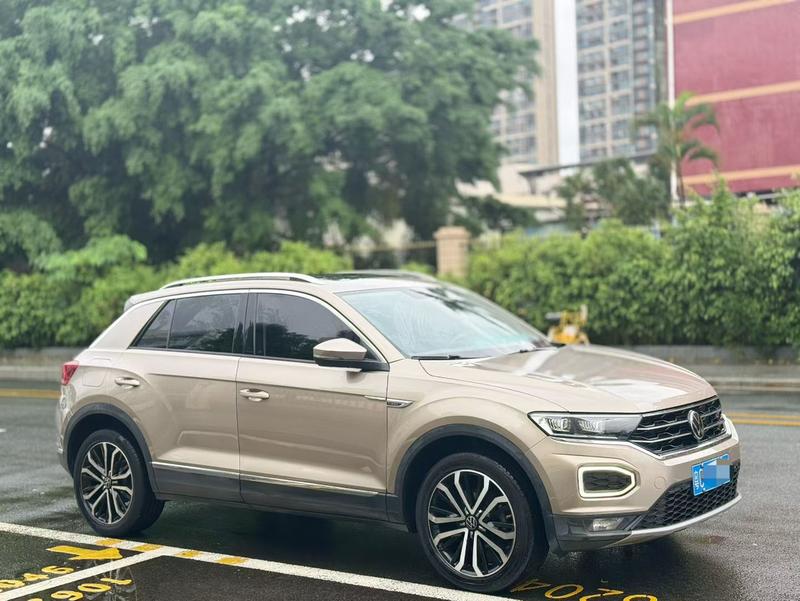 Volkswagen T-Roc - фото 2