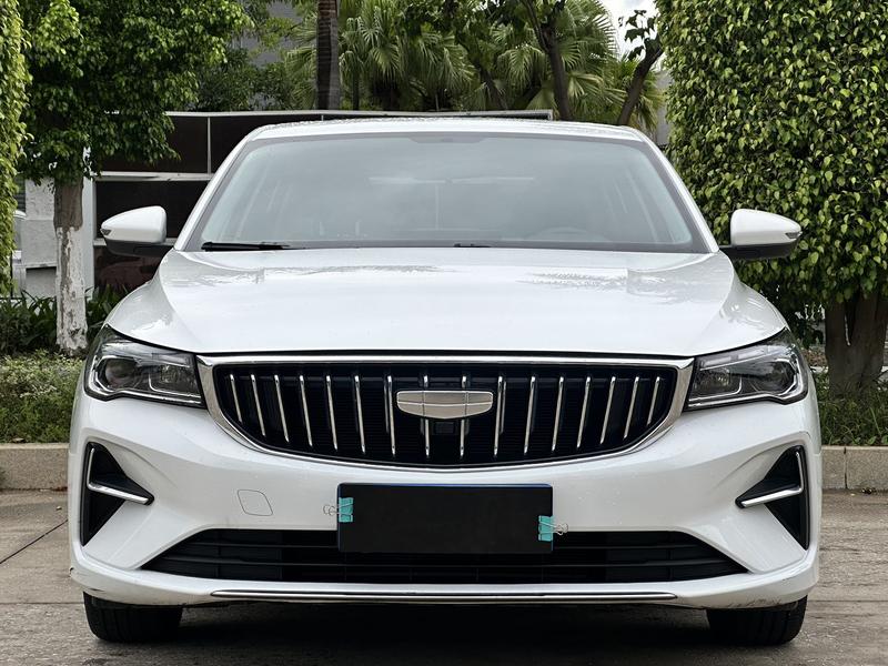 Geely Emgrand - фото 1